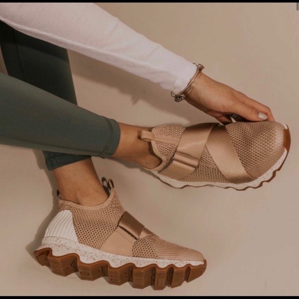 Sorel Rose Gold Kinetic NWOT *** see description